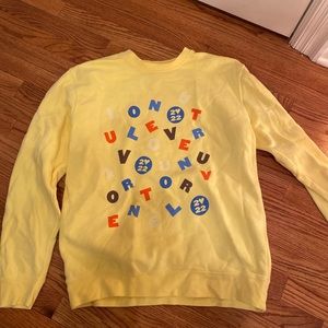 Love on tour Harry styles yellow alphabet soup crewneck. Size M. Last msg show!